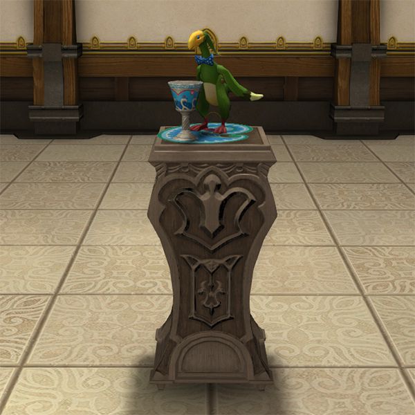 Ishgardian Display Stand